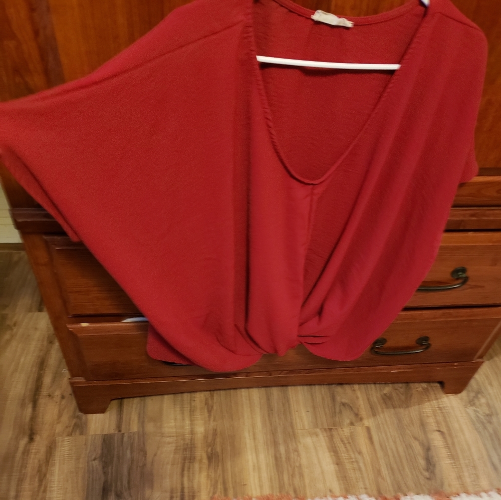 V neck top